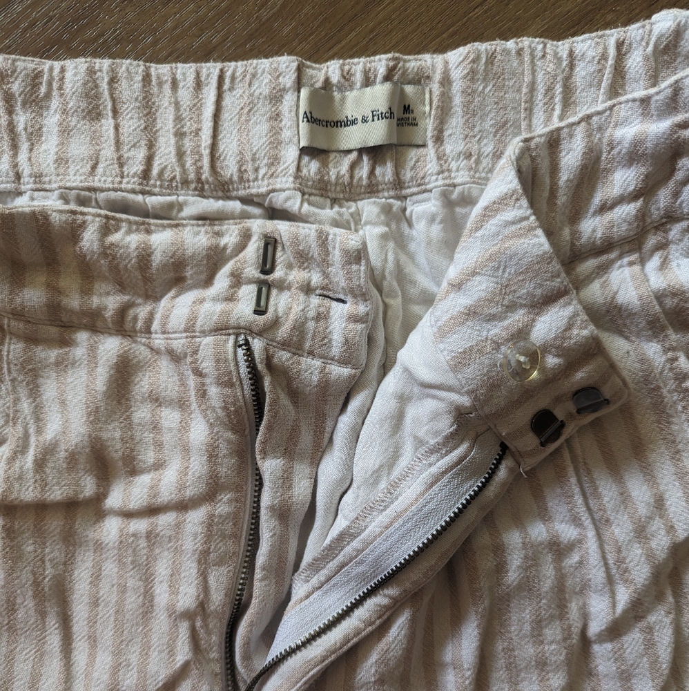 Pants - Picture 4 of 4